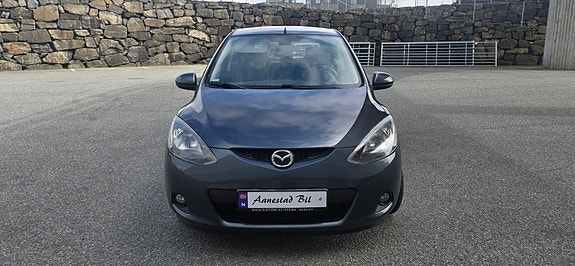 Mazda 2 2 of 5