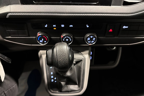 Volkswagen Transporter 18 of 22