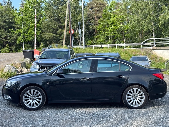 Opel Insignia 3 of 5