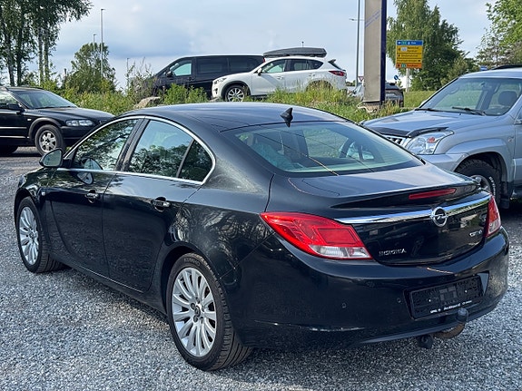 Opel Insignia 4 of 5