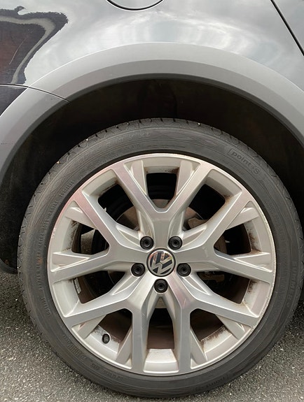 Volkswagen Passat Alltrack 27 of 28