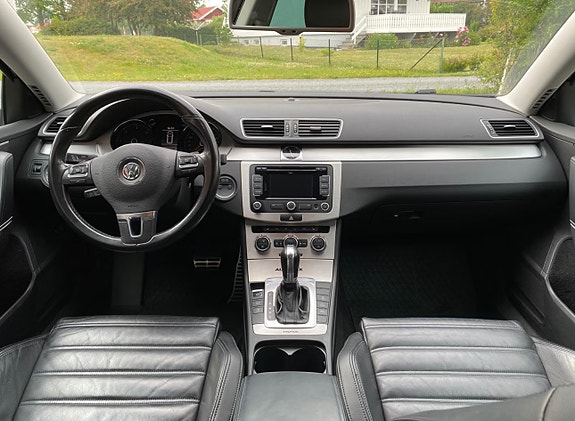 Volkswagen Passat Alltrack 10 of 28