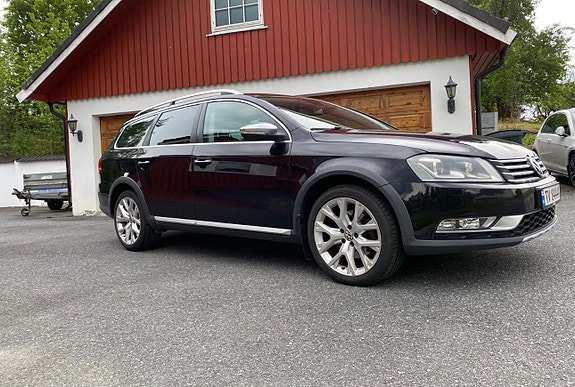 Volkswagen Passat Alltrack 5 of 28