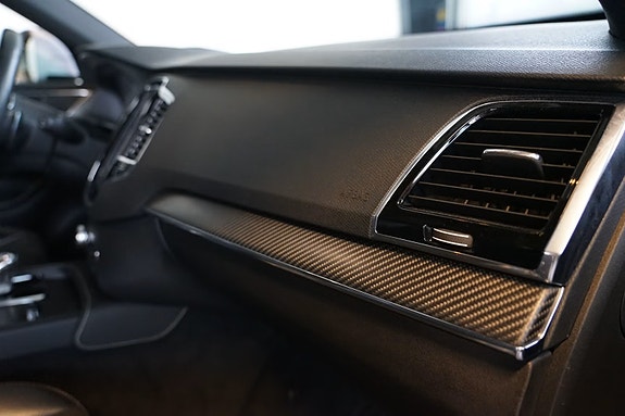 Volvo XC90 11 of 15
