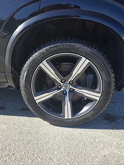 Volvo XC90 15 of 15