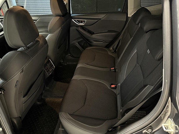 Subaru Forester 10 of 24