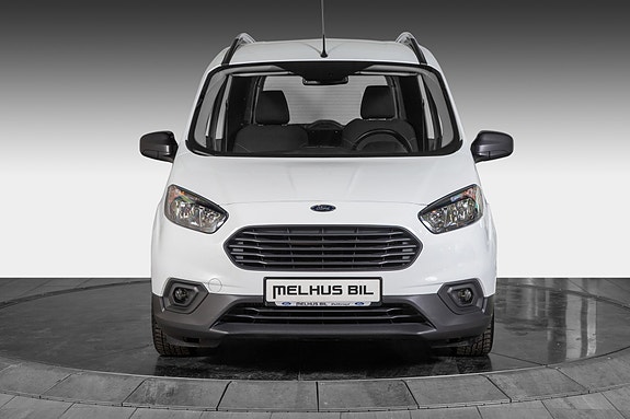 Ford Transit Courier 2 of 5