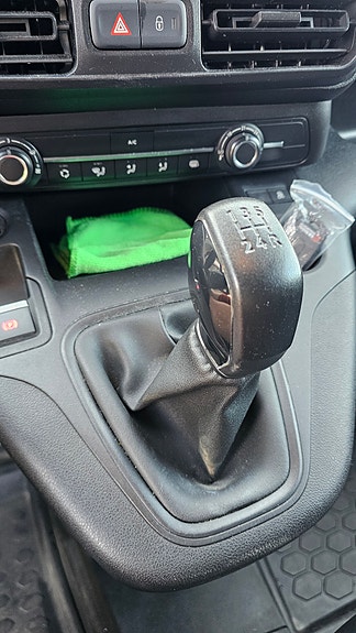 Peugeot Partner 18 of 20