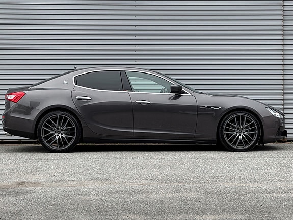 Maserati Ghibli 5 of 5