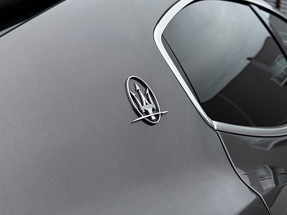 Maserati Ghibli 10 of 30