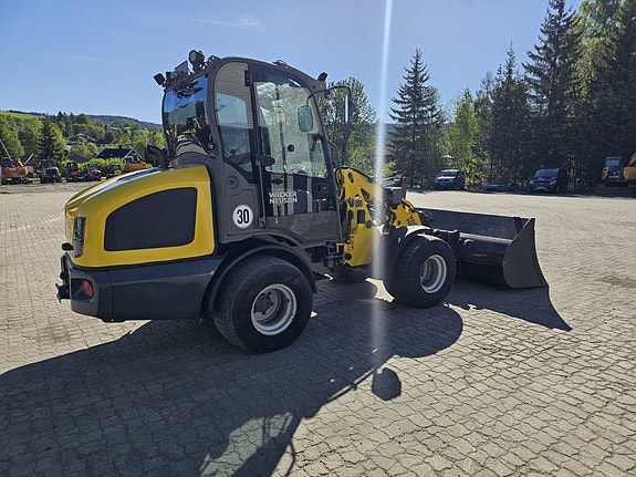 Wacker Neuson WL38 5 of 5