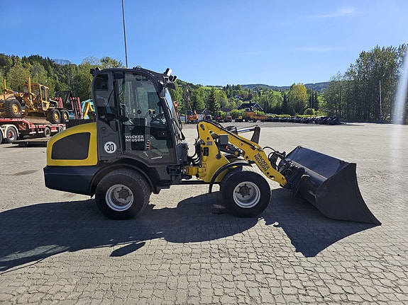 Wacker Neuson WL38 3 of 5