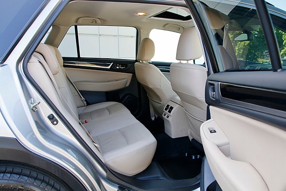 Subaru Outback 9 of 30