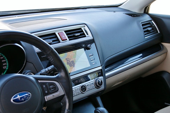 Subaru Outback 18 of 30