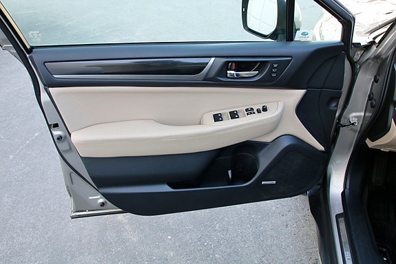 Subaru Outback 13 of 30