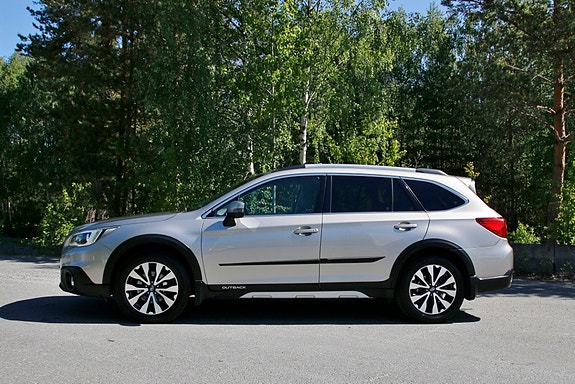 Subaru Outback 2 of 5