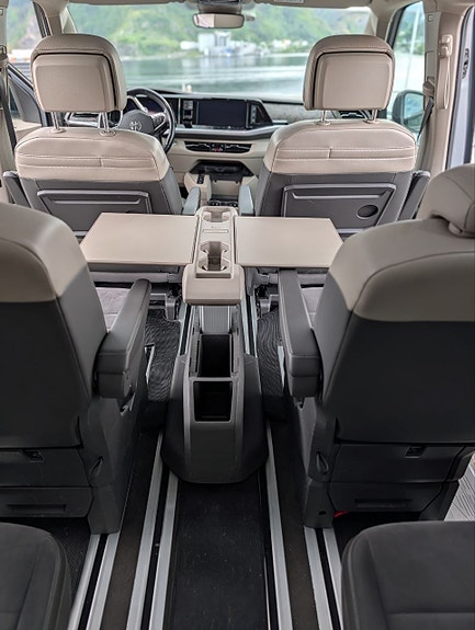 Volkswagen Multivan 17 of 18