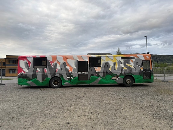 Volvo B12B ( Motatt bud på 200 000) 4 of 5