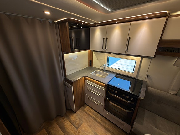 Polar 590 BFW Selected 14 of 29