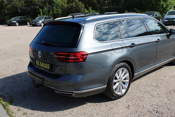 Volkswagen Passat 8 of 30
