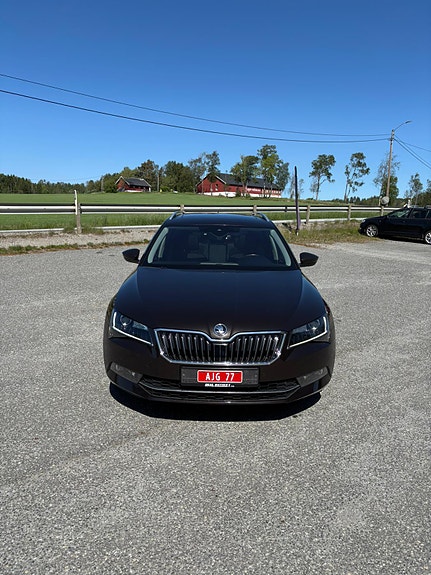 Skoda Superb 5 of 5
