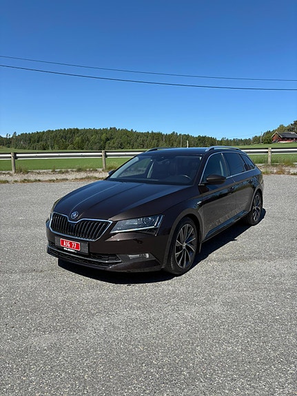 Skoda Superb 4 of 5