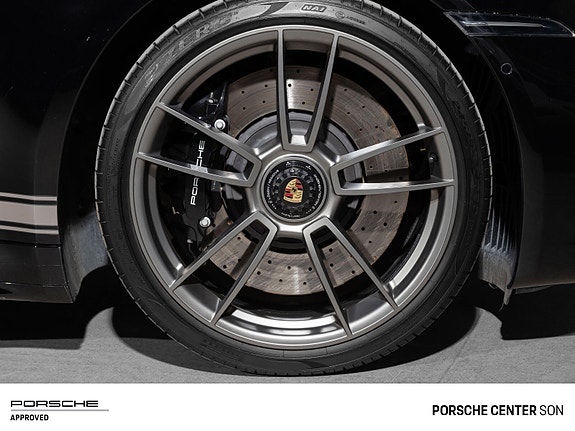 Porsche 911 28 of 30