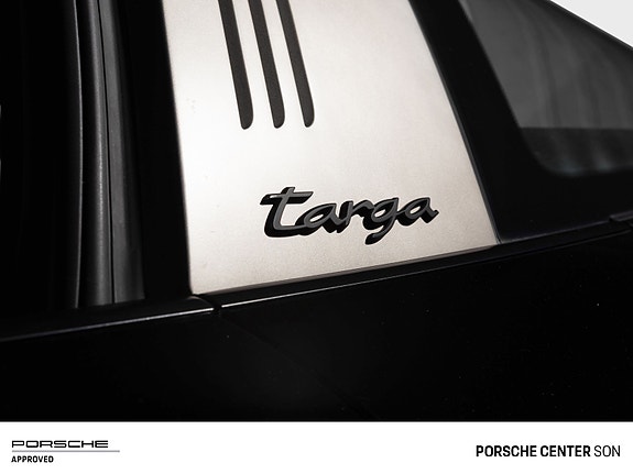 Porsche 911 24 of 30