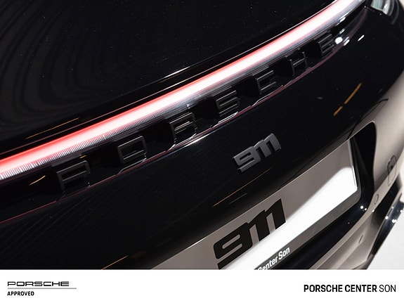 Porsche 911 15 of 30