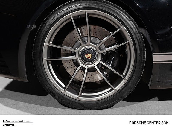 Porsche 911 27 of 30
