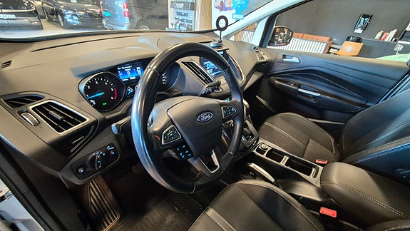 Ford C-Max 10 of 16