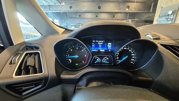 Ford C-Max 12 of 16
