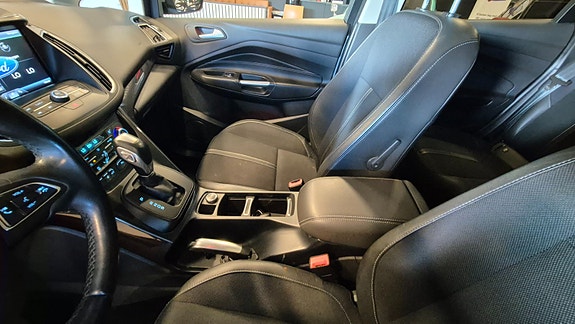 Ford C-Max 11 of 16