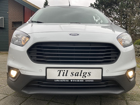 Ford Transit Courier 2 of 5