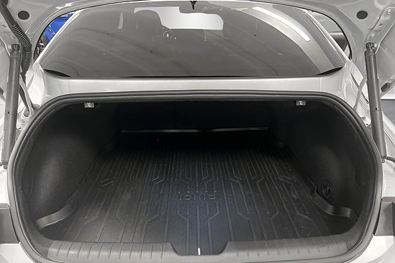 Hyundai Ioniq 6 5 of 5