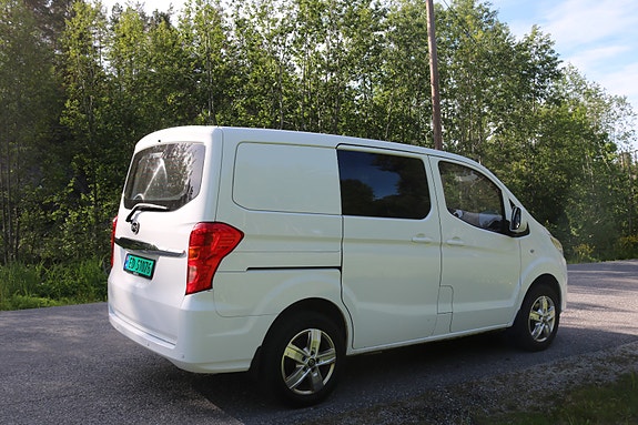 BYD T3 5 of 19