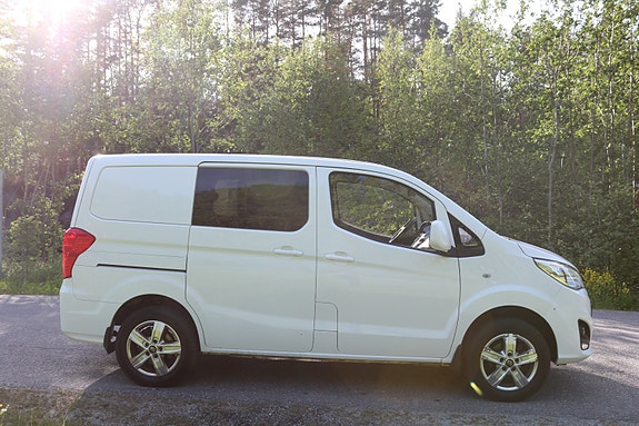 BYD T3 6 of 19