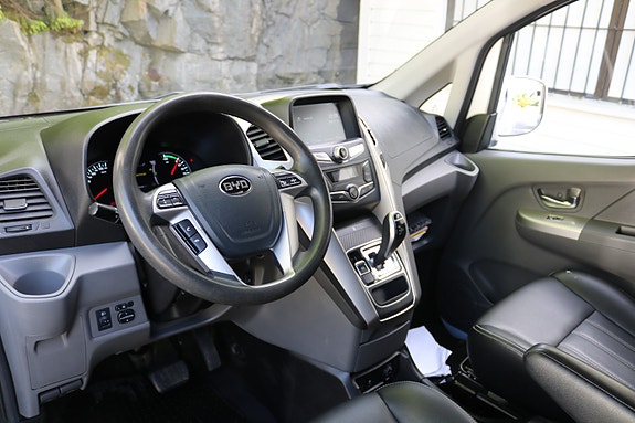 BYD T3 10 of 19
