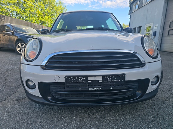 MINI One 9 of 30