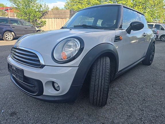 MINI One 8 of 30