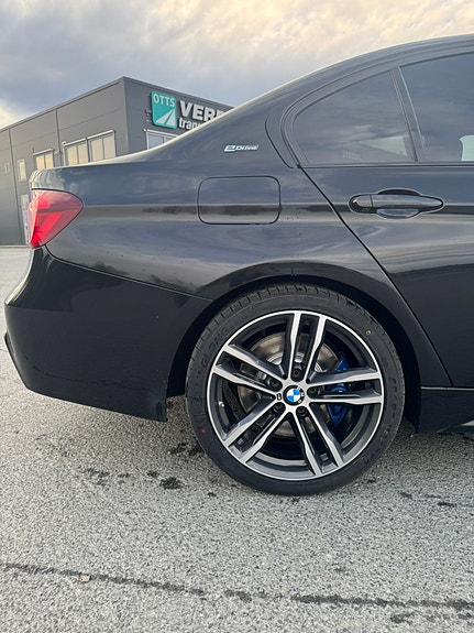 BMW 330e 7 of 28