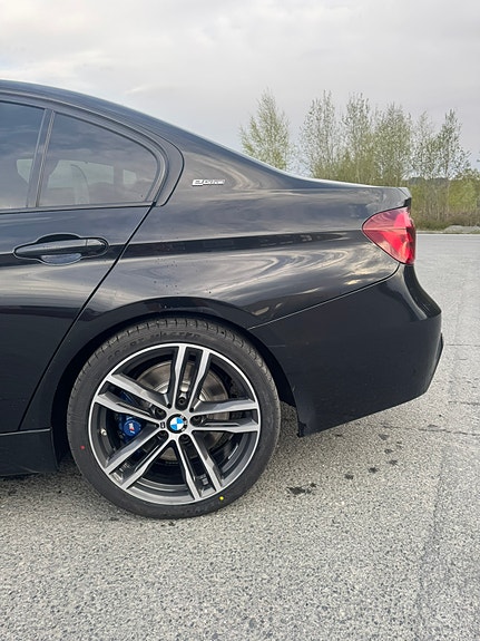 BMW 330e 5 of 28