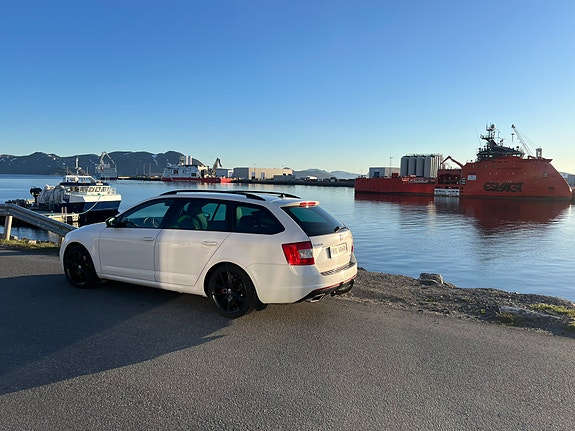 Skoda Octavia RS 2 of 5