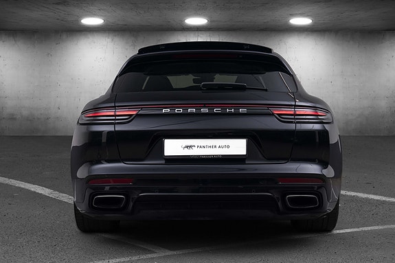 Porsche Panamera 4 8 of 30
