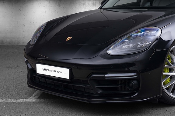 Porsche Panamera 4 2 of 30