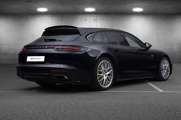 Porsche Panamera 4 6 of 30