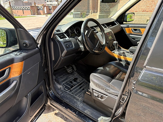 Land Rover Range Rover 6 of 22