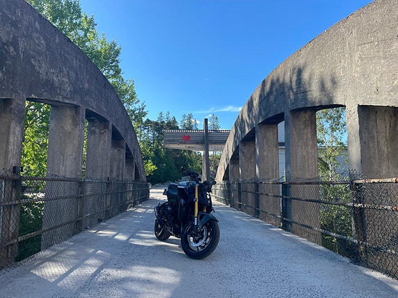 Suzuki GSX-S 1000 3 of 5