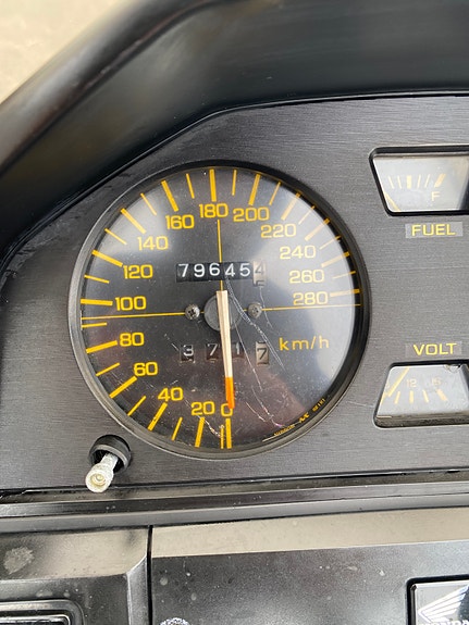 Honda CBX 750F2 9 of 14