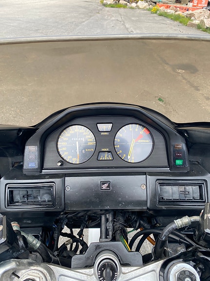 Honda CBX 750F2 6 of 14